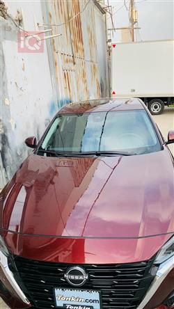 نيسان ألتيما